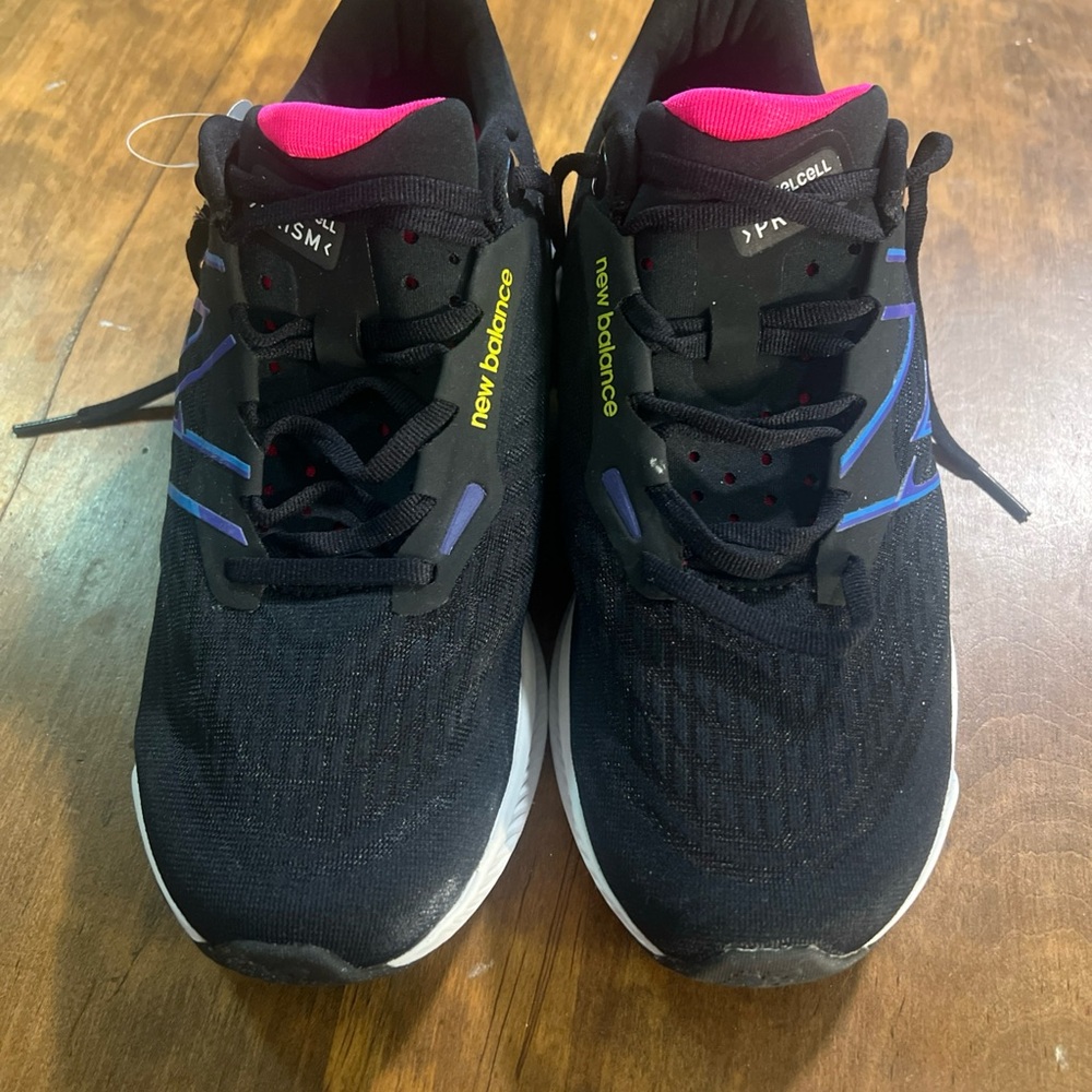 NWT Men’s Sz 8 2E FuelCell Prism New Balance Black Sneakers